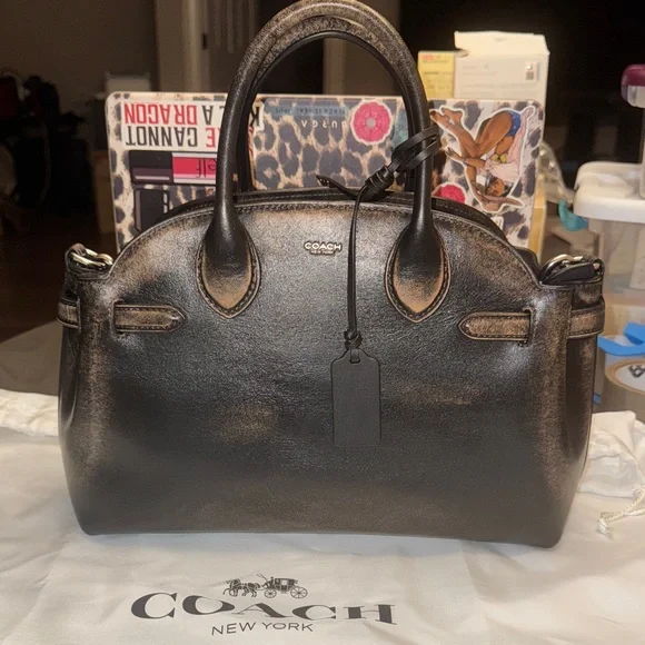 Coach Empire 28 in Loved Leather - Picture 1 of 5